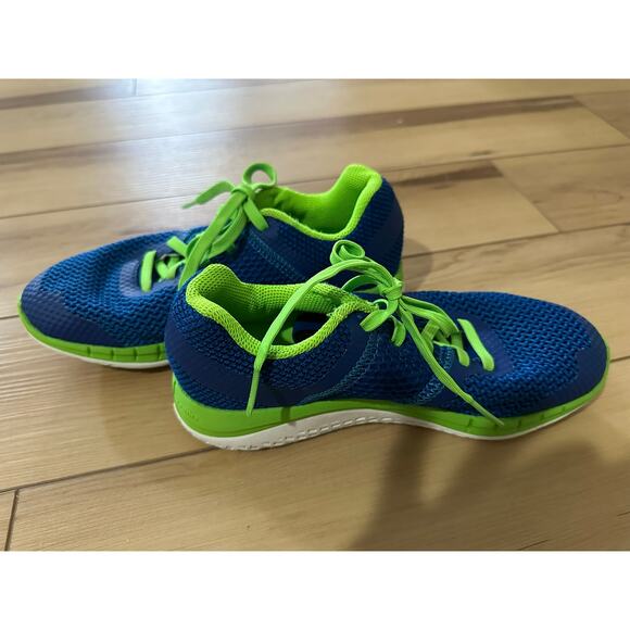 Reebok  Zprint Running  Athletic Blue and Green Size 2.5 Youth - Picture 8 of 8